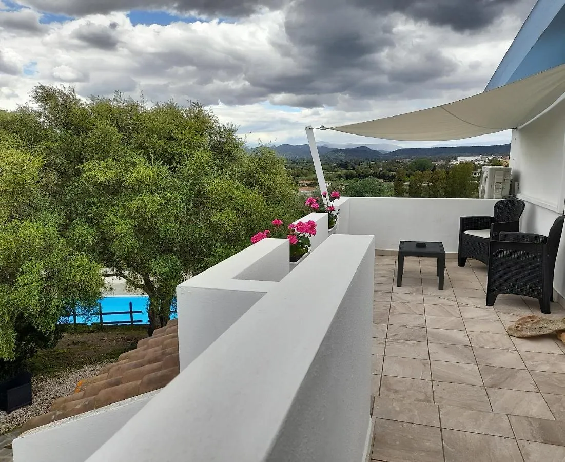 ファームステイ Agriturismo Palas De Serra Country Resort Onifai イタリア